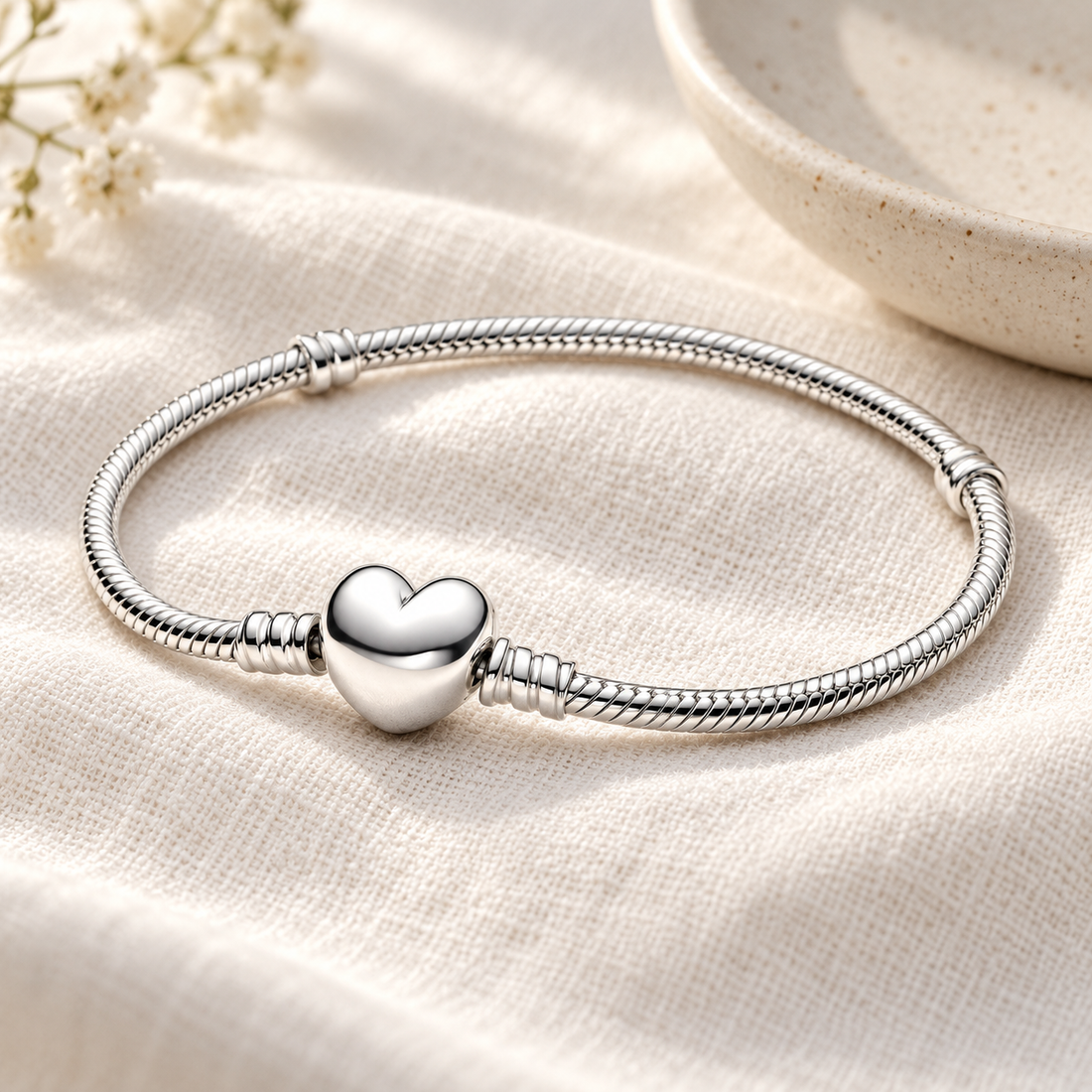 Bracciale Cuore Personalizzabile — ambientazione lifestyle